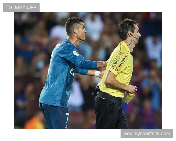 假摔判罚的核心依据：裁判如何识别并处罚非真实接触的倒地行为